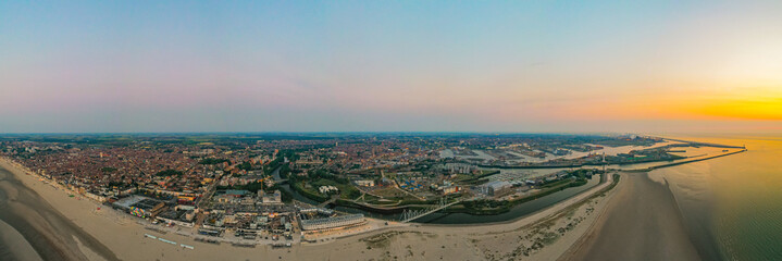 Plage de dunkerque au crépuscule  © Philippe Sénicourt