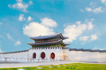 Fototapeta premium The Main Gate of the Gyeongbokgung Palace