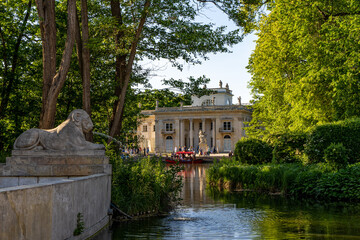 Warszawa, centrum ,pałac, park, Łazienki, staw