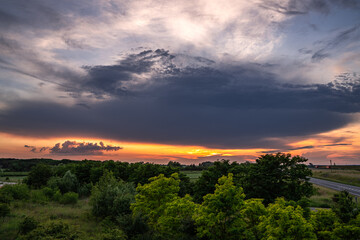 wiatraki , zboże, chmury , niebo © Daniel Folek
