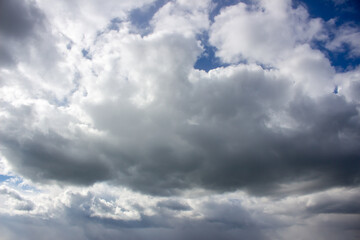 Obraz premium White clouds and blue sky