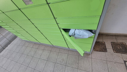 box mail receive your parcel any time with code smart delicery