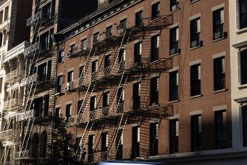 Fototapeta premium New York City buildings and sunset sky 