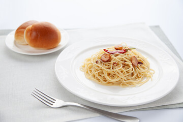 スパゲッティー ペペロンチーノ テーブル