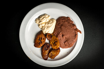 Plantains and black beans 