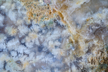 天然石で作られたプレートのクローズアップ