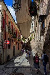 Calles adornadas en Toledo para el Corpus Christi, Espa&ntilde;a