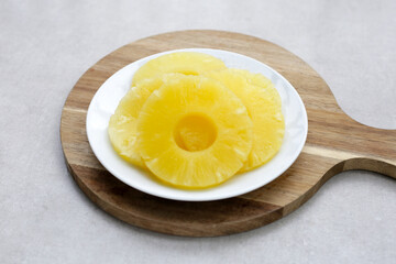 Pineapple fruit, Canned pineapple sliced