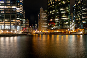 scenic view of chicago illinois city at night