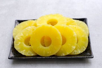 Pineapple fruit, Canned pineapple sliced