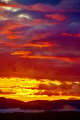 6月の夕日・酒田市（山形県・酒田市）