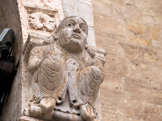 Obraz premium Verona dome cathedral church exterior sculptures detail. Romanesque sculpture attributed to the workshop of Veronese sculptor Brioloto