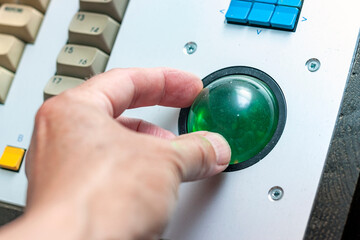 gamer hand rotating control