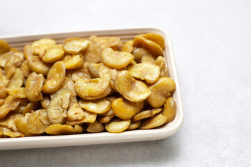 Roasted salted broad beans snack