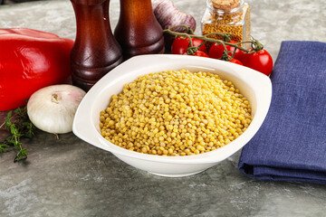 Dry ptitim heap in the bowl