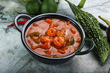 Thai red curry with prawn