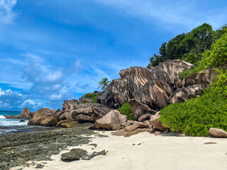 Beautiful seascapes of Seychelles islands with sun and turquoise waters