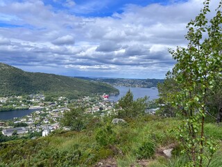 Obraz premium Hiking the Mountains in Laksevåg Bergen Norway