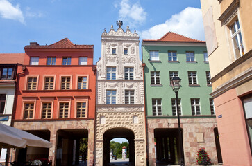 Łuk pod arkadami, kamienica w stylu barokowym powstała w XVIII wieku., Toruń, Polska. The Tenement House Under the arcades in Torun, Poland. © 123108 Aneta