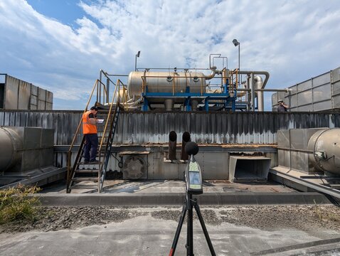 Medici&oacute;n de ruido ambiental en industria