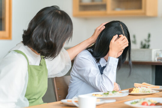 不登校」の写真素材 | 19,872件の無料イラスト画像 | Adobe Stock