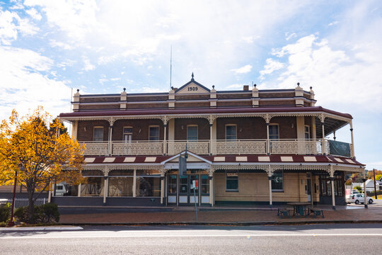 Historic pub in small regional town of Uralla in the Northern Tablelands