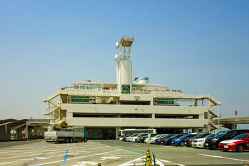 海ほたるパーキングエリア　建物