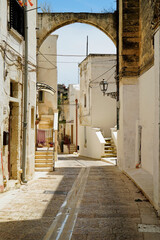 Il centro storico e la gravina di Massafra, Taranto, Puglia. Italia