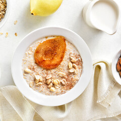 Oat porridge with caramelized pear and peanut