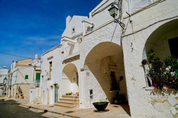 La città bianca di Cisternino, Brindisi, Puglia. Italia