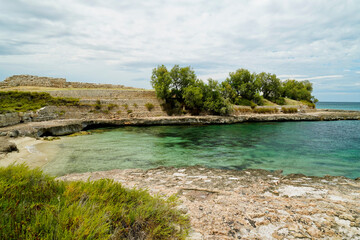  la baia del parco archeologico di Ignazia che ospita i resti dell'antica città romana. Bari,...