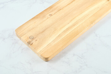 何も置かれていないカッティングボード