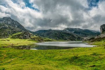 Obraz premium Cangas de Onís is a municipality, parish of the same homonymous municipality, of which it is the capital, in the Principality of Asturias, Spain.