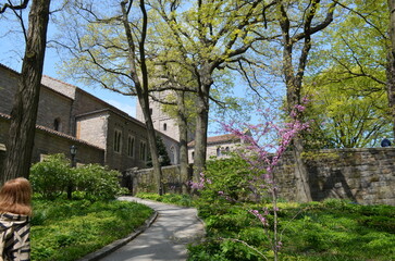 Nowy Jork, Fort Tryon, zamek, wiosną