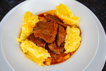 boiled, polenta, champignon, potatoes, lingua, brazilian disch, tongue, beef, cow, plate, sauce, comida de verdade, parsley, madeira sauce, rustic food, dairy, bovina, paraná, língua ao molho madeira,