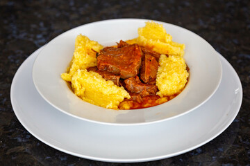 boiled, polenta, champignon, potatoes, lingua, brazilian disch, tongue, beef, cow, plate, sauce, comida de verdade, parsley, madeira sauce, rustic food, dairy, bovina, paraná, língua ao molho madeira,