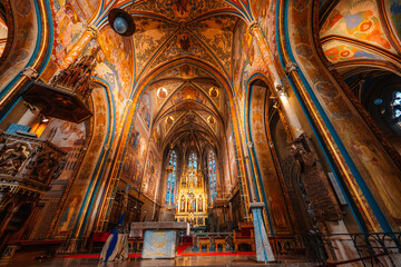 Obraz premium Intwerior of Cathedral of St. Peter and Paul, Vysehrad, Prague. Neo Gothic Basilica of St Peter and St Paul in Vysehrad fortress.