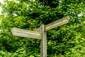 Ein Stadtspaziergang durch die Hafenstadt Hastings und der wunderschönen Strandpromenade - Sussex - Vereinigtes Königreich