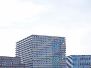 Fototapeta premium マンションと空