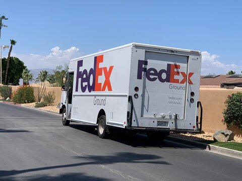 Seattle, WA, USA
March 20, 2025
Fedex truck