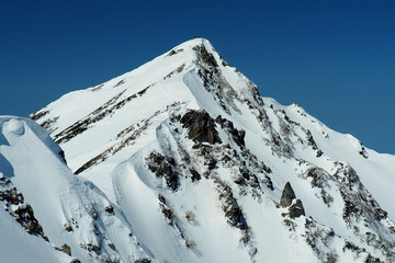 白銀の世界・八方尾根から望む唐松岳