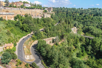 The road to Pitigliano