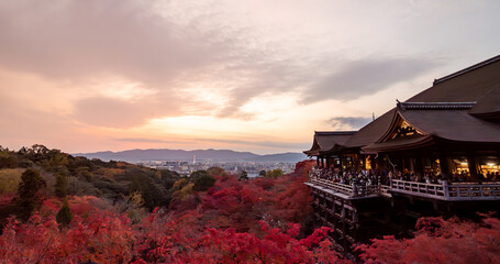 Obraz premium The most beautiful viewpoint of Kiyomizu-dera is a popular tourist destination in Kyoto, Japan.