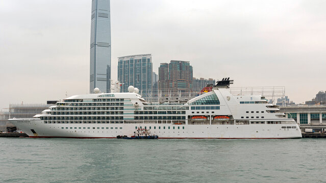 Seabourn Sojourn Cruise Ship in Hong Kong