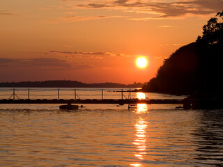 Sonnenuntergang am Bakkebølle Strand in Dänemark