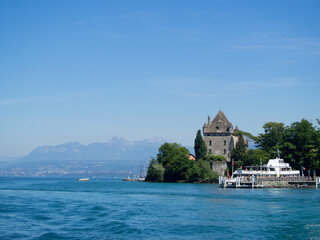Naklejka premium Chateau d'Yvoire by lake Geneva