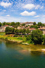 Maisons au bord du Tarn, dans le centre-ville de Gaillac