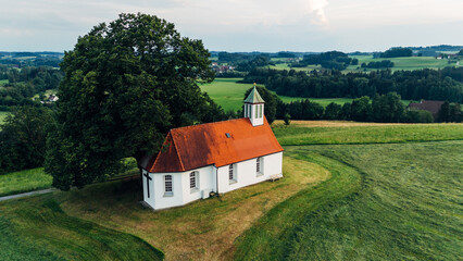 Obraz premium Chapel on a hill in Amtzell in Germany