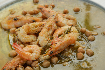 Greek chickpea salad with shrimps