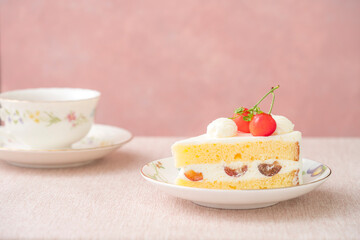 オヤツの時間　ケーキ
